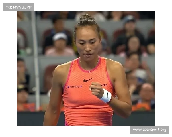 郑钦文美网首轮表现出色以6-0 6-2横扫对手强势晋级32强 郑钦文美网首轮表现出色以6-0 6-2横扫对手强势晋级32强