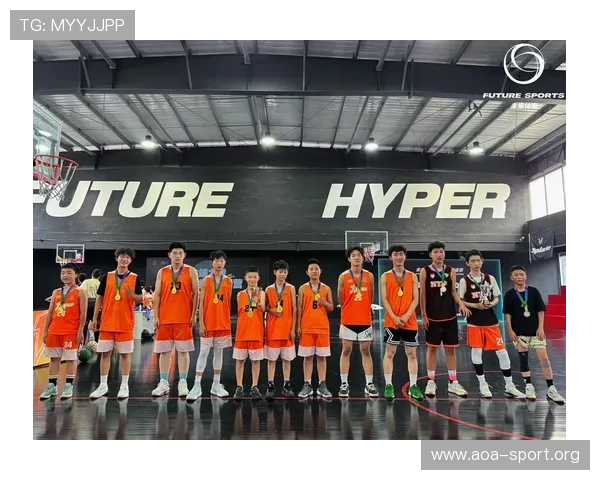 NBA赛场风云再起巨星对决引爆全场热血与荣耀之夜巅峰较量精彩不断